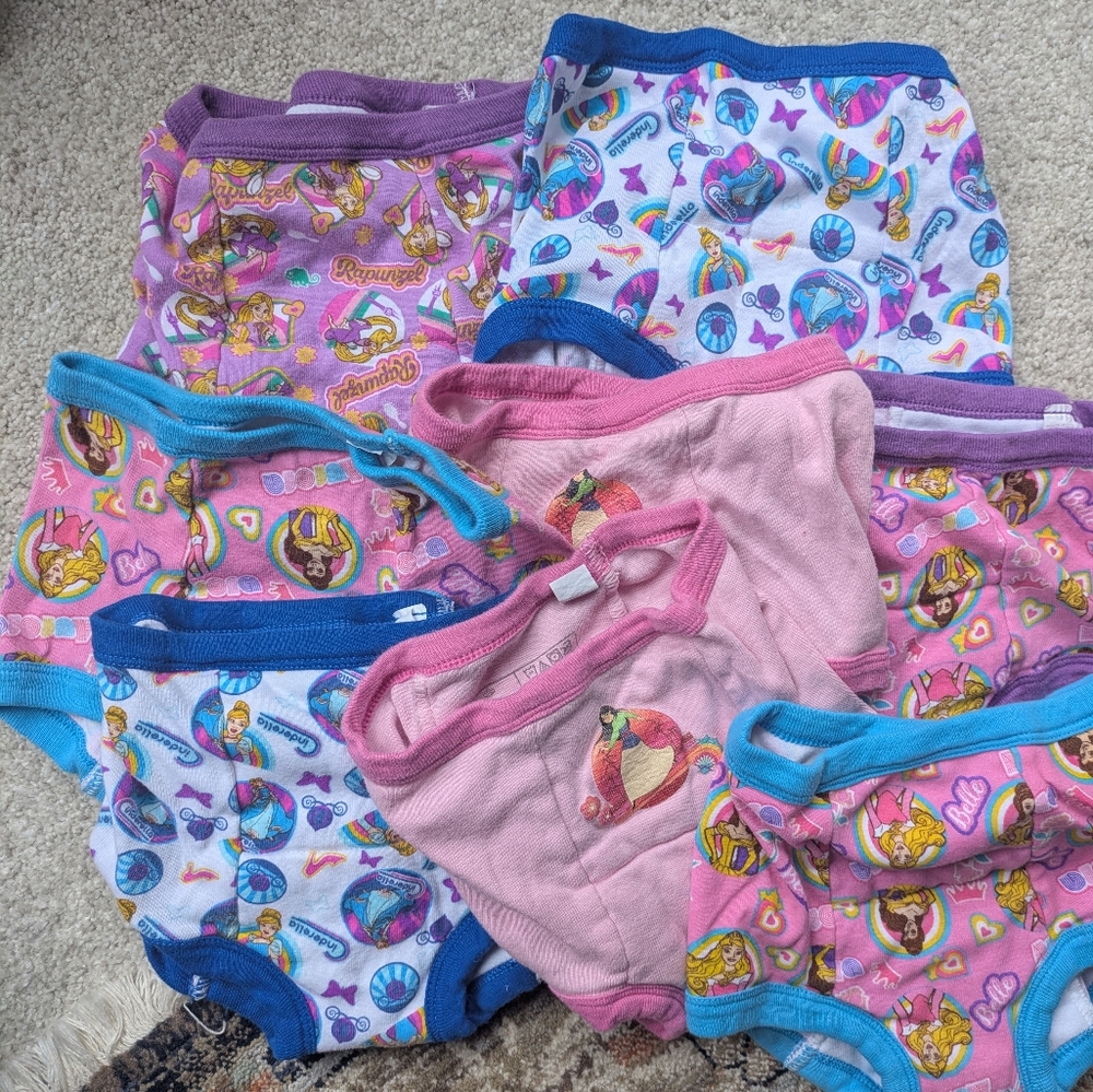 Colorful Cartoon Print Kids' Underwear Set